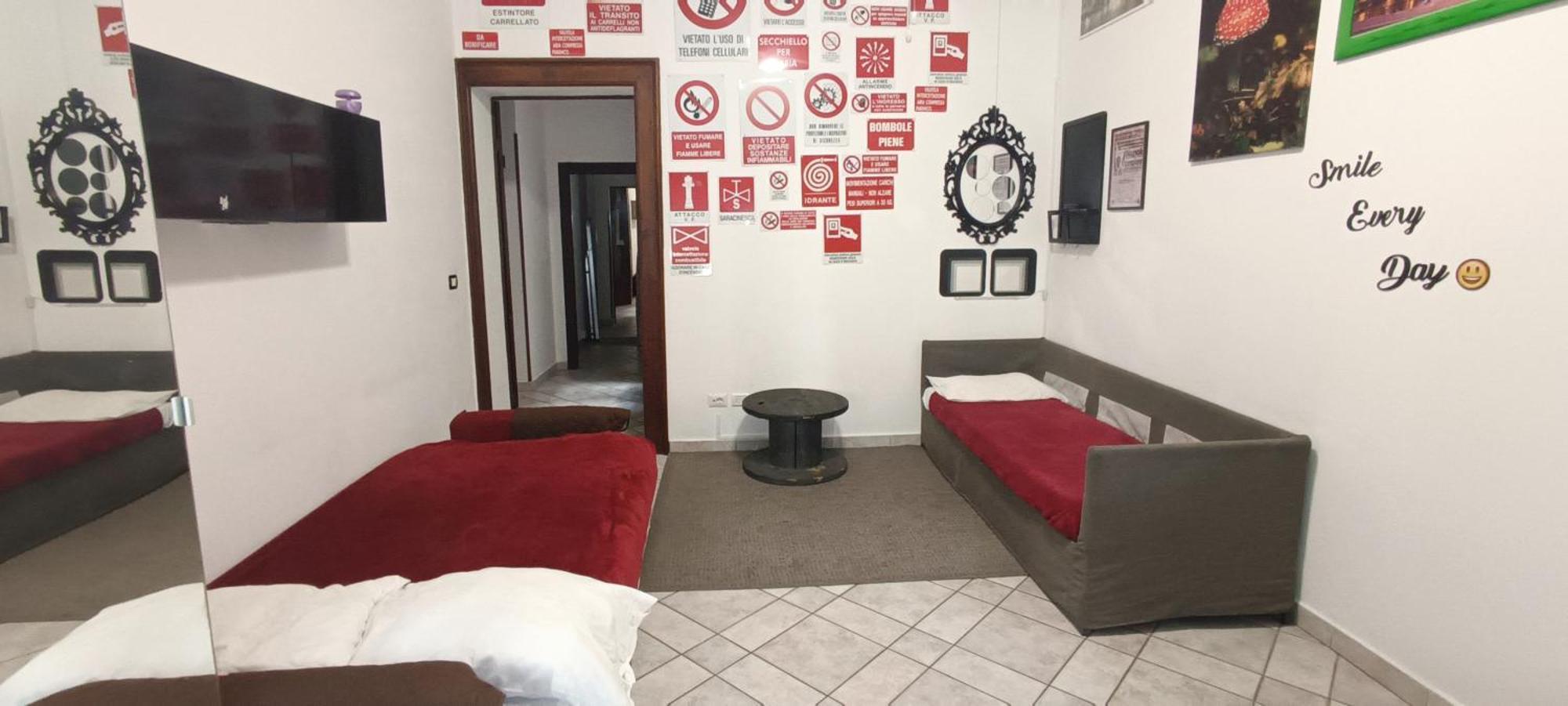 Casa Vacanze Completa Di Tutto E Anche Di Piu Livorno Exterior photo